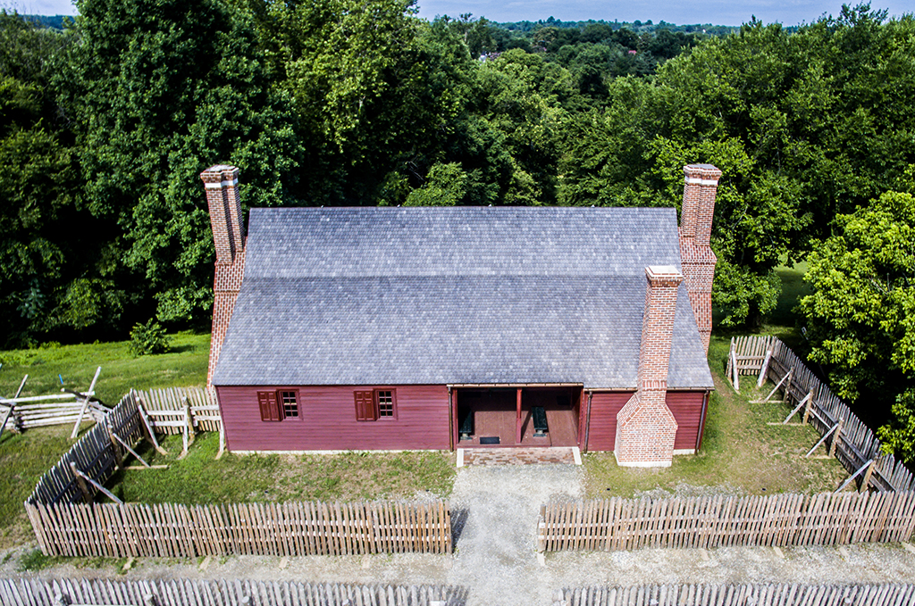 Front gate and main house for Historic Kenmore