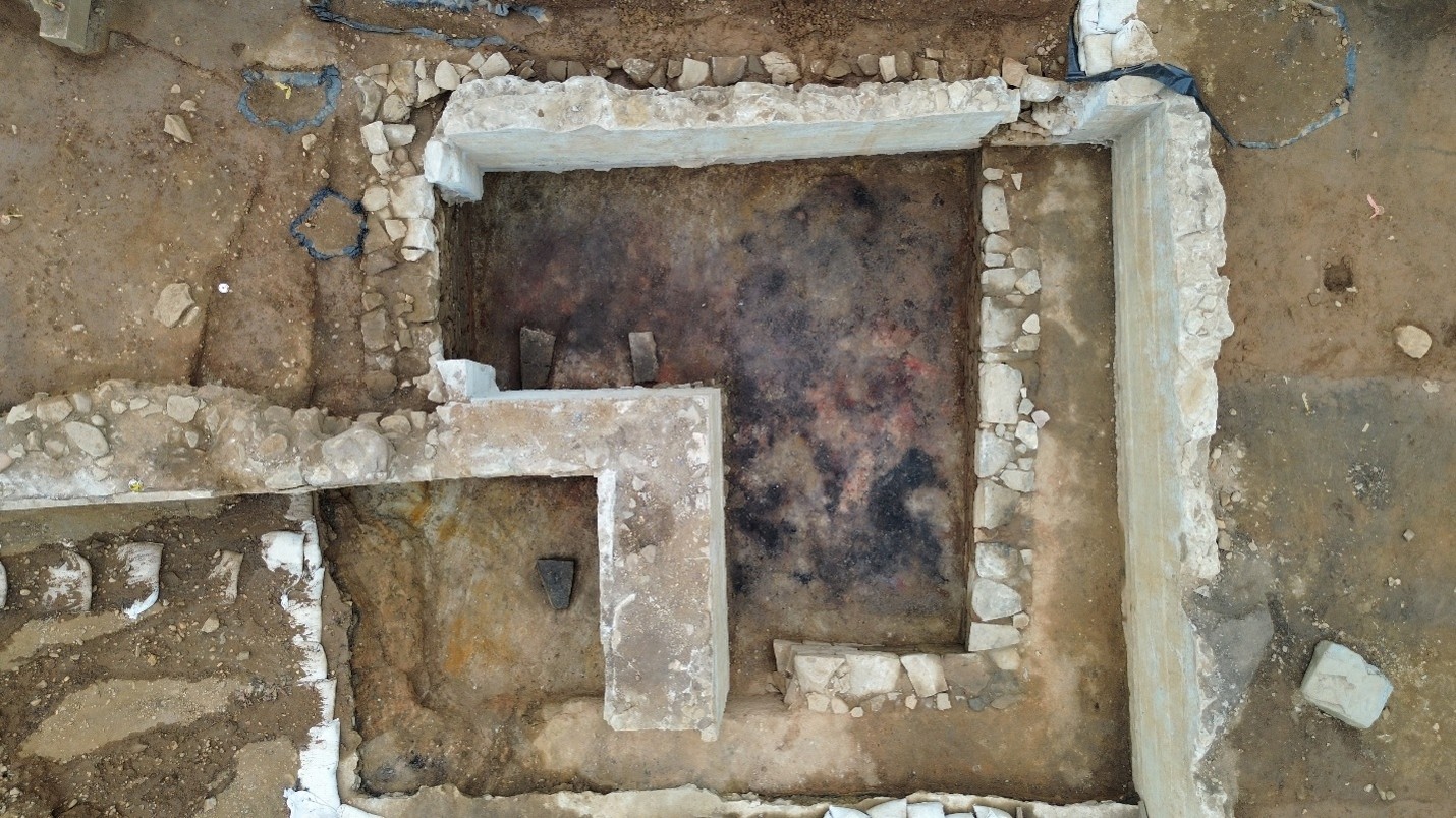Cellar after complete excavation Overall of kitchen cellar after full excavation